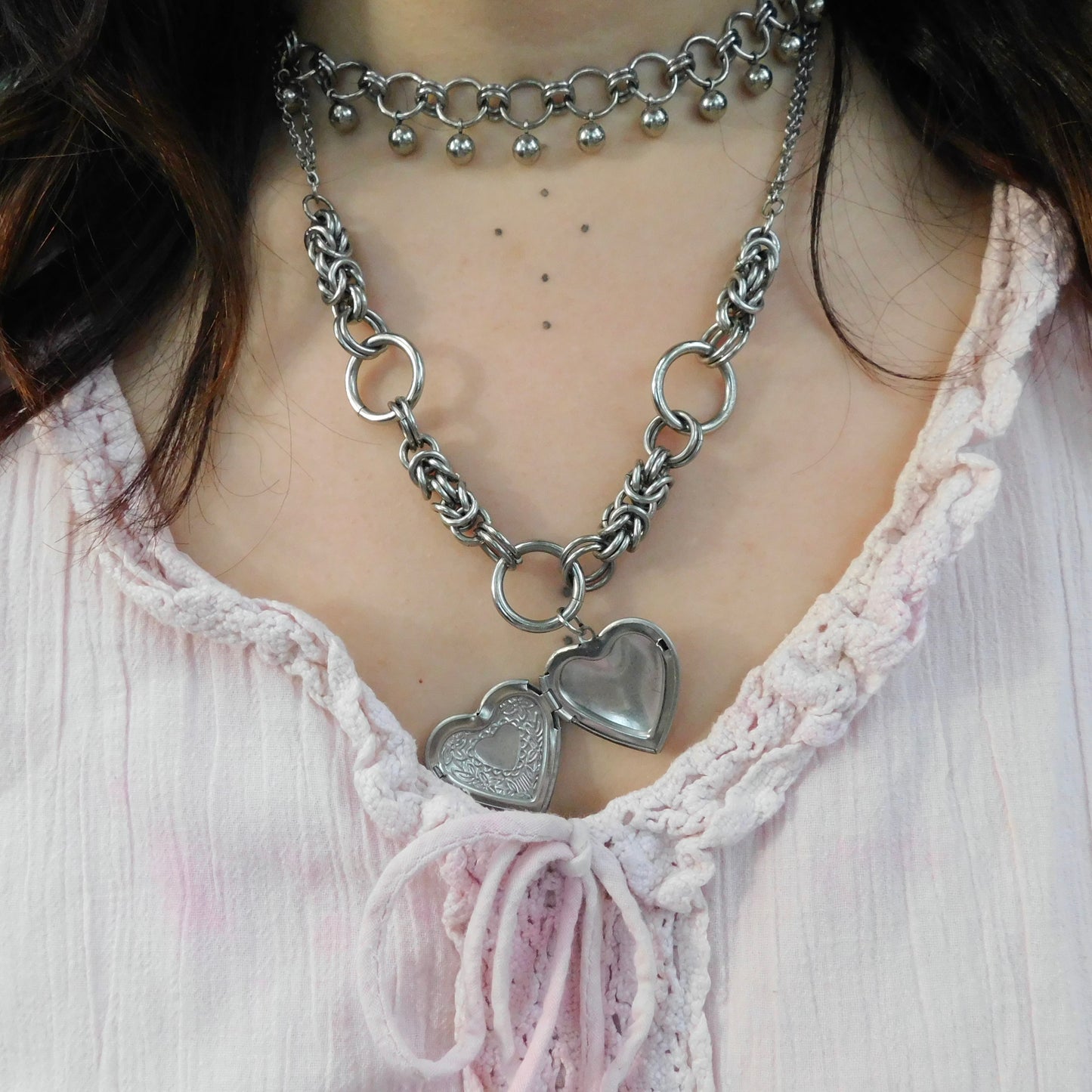 Dangling Love Choker